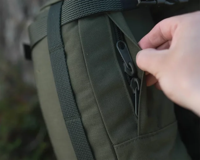 Side pouch kapsa 8L - Barva: Hnědá